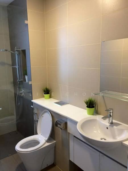 Service Residence for Rent at Setia Sky 88 - Alice Chong - Bathroom - PropertyGuru.com.my