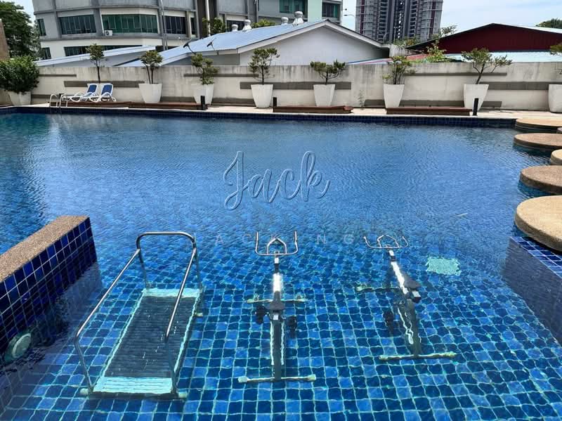 Condominium for Rent at The Signature Condo - Jack Ng - Pool - PropertyGuru.com.my