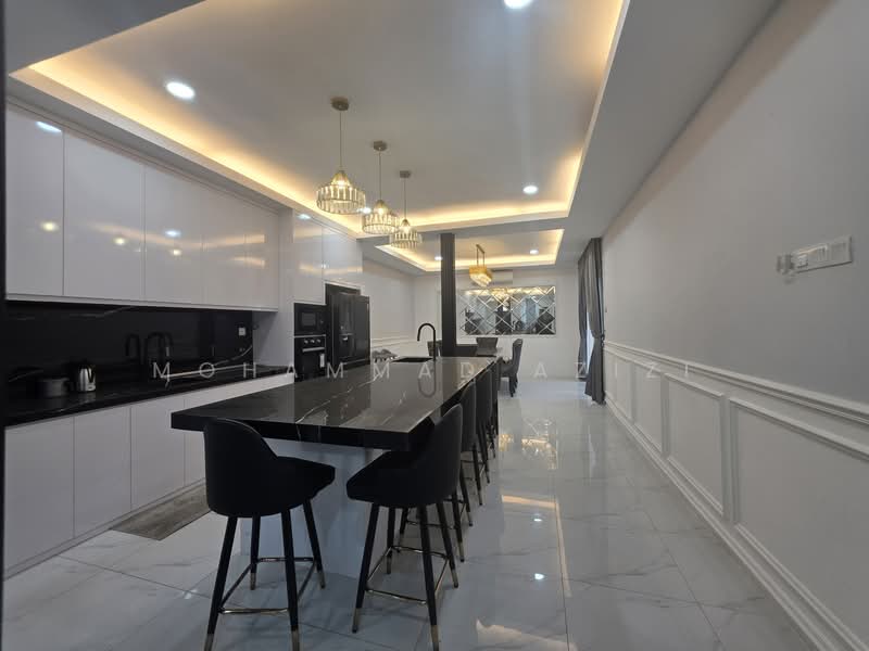 Cluster House for Sale in Taman Bandar Putra (Kuantan) - Mohammad Azizi - Kitchen - PropertyGuru.com.my
