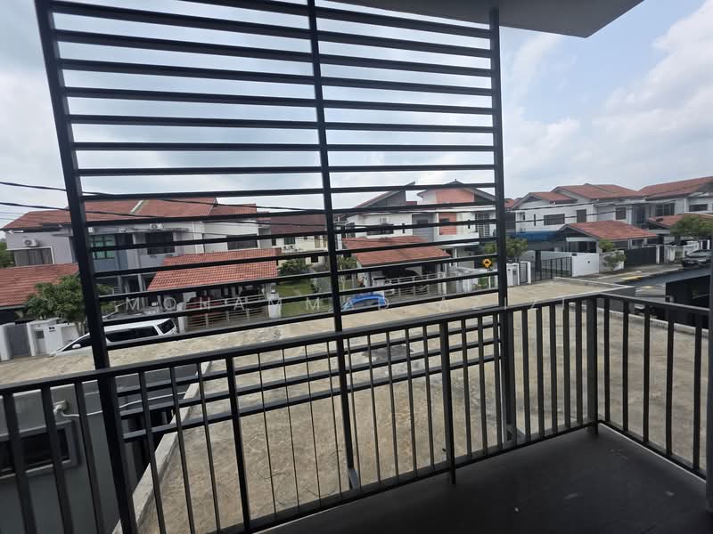 Cluster House for Sale in Taman Bandar Putra (Kuantan) - Mohammad Azizi - Exterior - PropertyGuru.com.my
