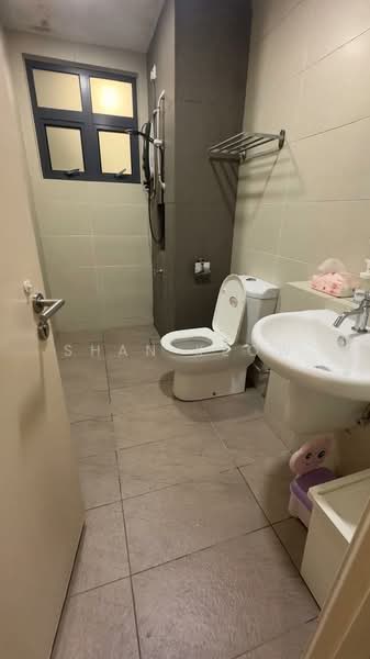 Kondominium untuk Disewa di Ascenda Residence @ Skyarena - Shan Keow - Bathroom - PropertyGuru.com.my
