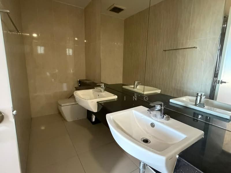 Service Residence for Sale at Paragon Residences @ Straits View - Shi Ting - Bathroom - PropertyGuru.com.my