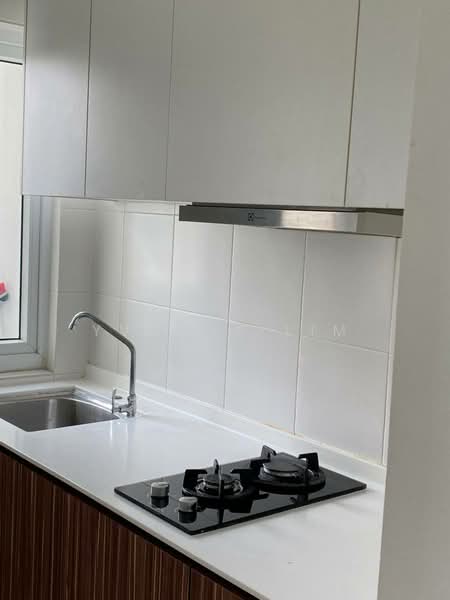 Service Residence for Sale at Seasons Amara Larkin - Yvonne Lim - Kitchen - PropertyGuru.com.my