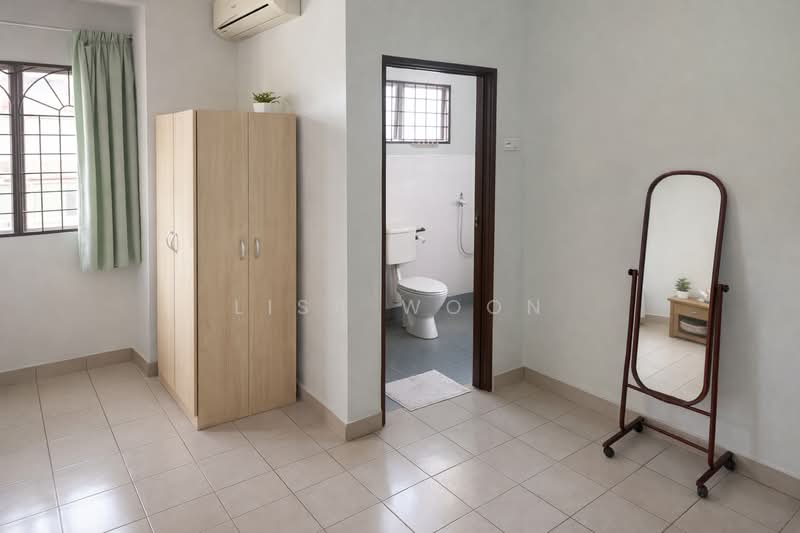 Rumah Teres 2 Tingkat untuk Dijual di Taman Puncak Jalil (Seri Kembangan) - Lisa Woon - Bedroom - PropertyGuru.com.my