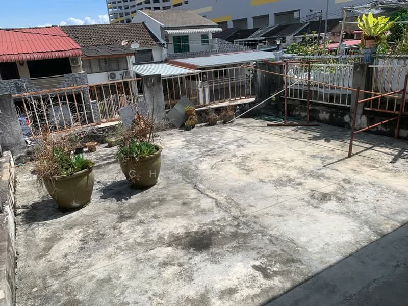 Rumah Teres 2 Tingkat untuk Dijual di Kampung Melayu (Ayer Itam) - Michael Khng - Roof - PropertyGuru.com.my