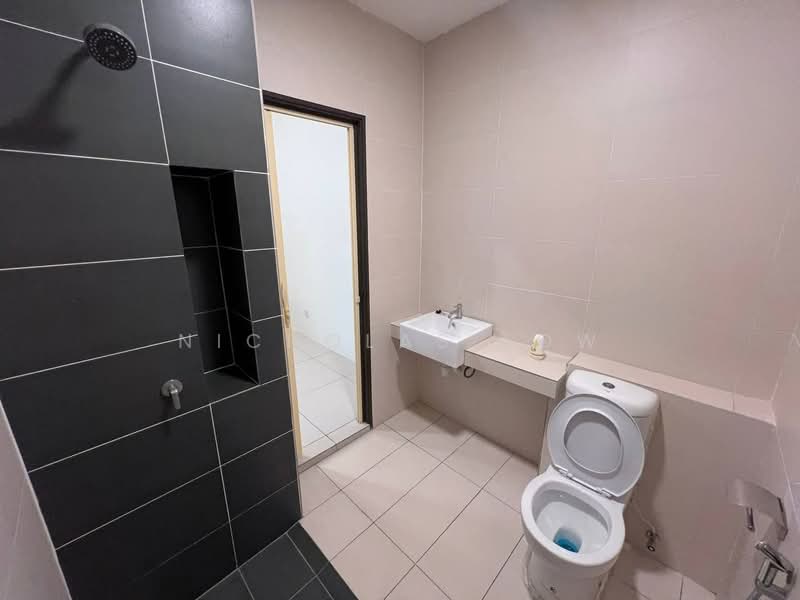 Service Residence for Rent at 8Scape Residence @ Sutera - Nicholas Low - Bathroom - PropertyGuru.com.my