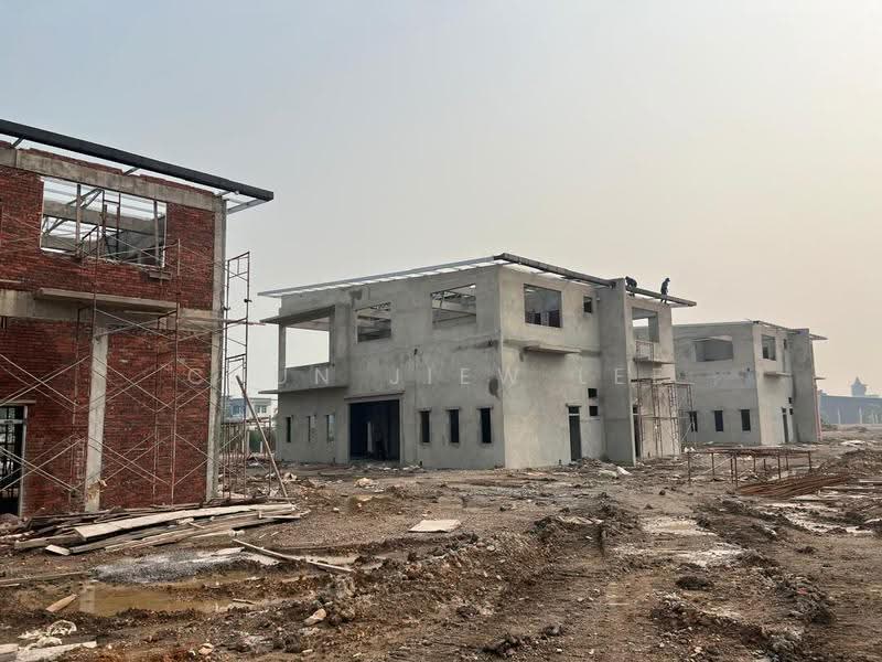 Semi-D Factory for Sale in Kuching (Sarawak) - Chun Jiew Lee - Exterior - PropertyGuru.com.my