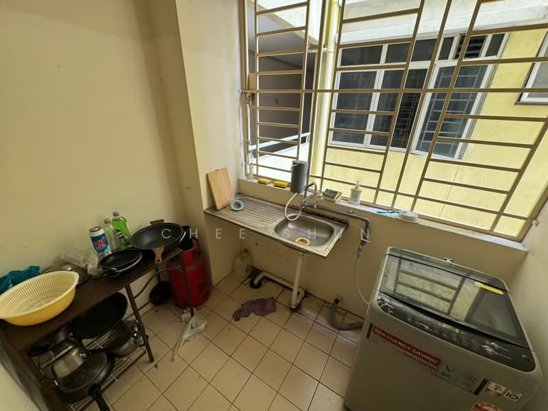 Platinum Lake PV 10 untuk Untuk Disewa - RM 2,200 /bulan, Apr 2026 - Kitchen - PropertyGuru.com.my