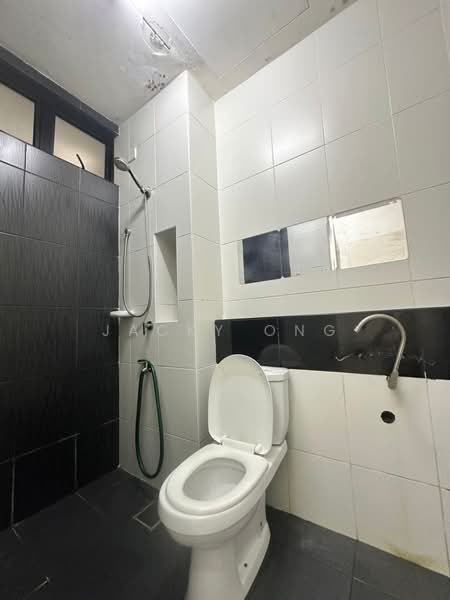 Service Residence for Rent at Sky Peak Residences - Jacky Ong - Bathroom - PropertyGuru.com.my