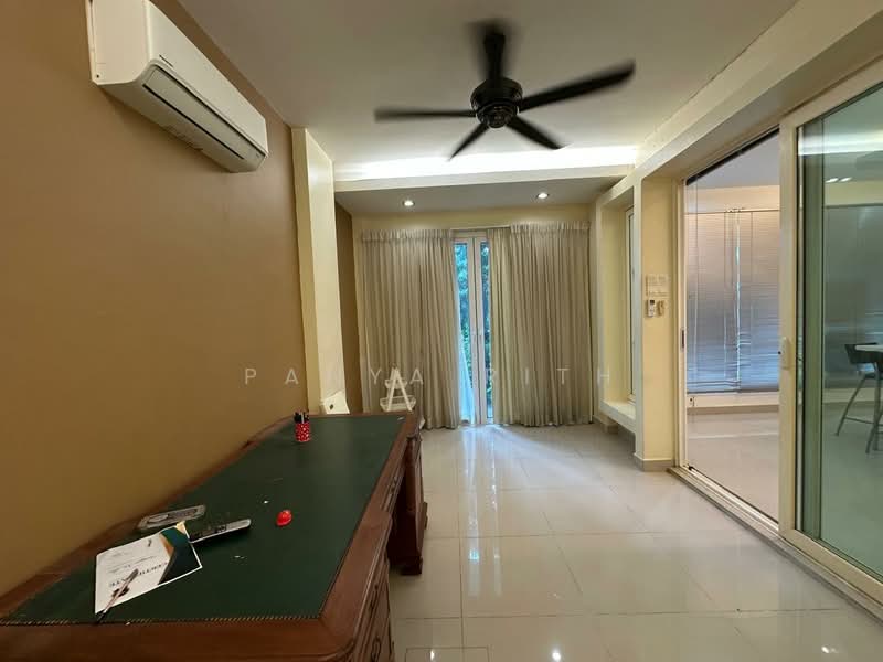 Jelutong 2 and half Storey Terrace Corner Unit untuk Untuk Disewa - RM 5,500 /bulan, Apr 2026 - Study - PropertyGuru.com.my