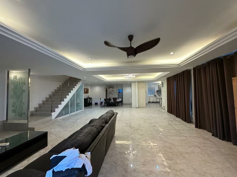 Jelutong 2 and half Storey Terrace Corner Unit untuk Untuk Disewa - RM 5,500 /bulan, Apr 2026 - Living Room - PropertyGuru.com.my