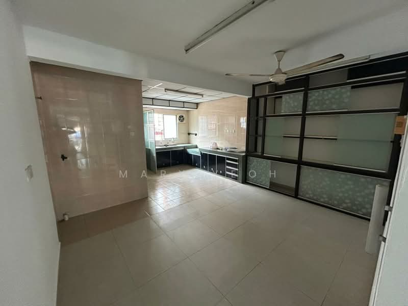 Rumah Teres 2 Tingkat untuk Dijual di Taman Universiti Indah (Seri Kembangan) - Mary Yeoh - Kitchen - PropertyGuru.com.my