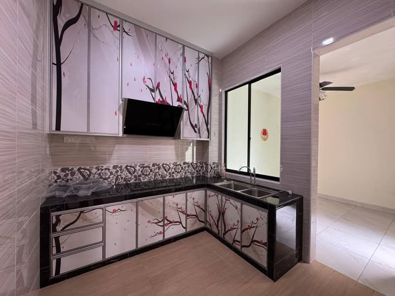 Cluster House for Sale in Taman Pulai Hijauan (Skudai) - Susi Tjhang - Kitchen - PropertyGuru.com.my