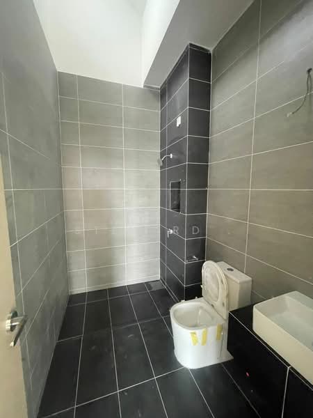 2-storey Terraced House for Rent in Bandar Dato Onn (Tebrau) - Steward . - Bathroom - PropertyGuru.com.my