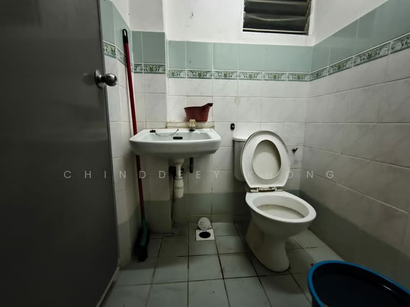 Apartment for Sale at Saga Ria Apartment - Chinddeey Khong - Bathroom - PropertyGuru.com.my