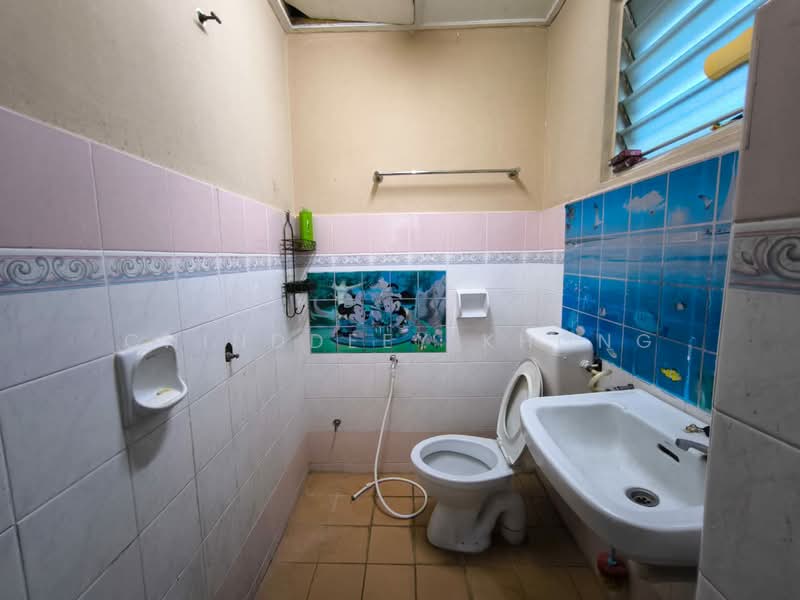 Apartment for Sale at Saga Ria Apartment - Chinddeey Khong - Bathroom - PropertyGuru.com.my