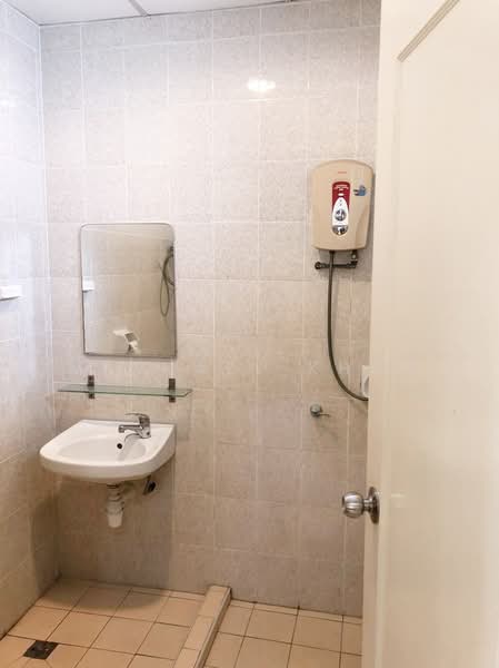 Untuk Disewa - Coastal Tower