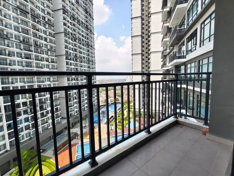 Servis Apartment untuk Dijual di Molek Regency - Darren Chai - Balcony - PropertyGuru.com.my