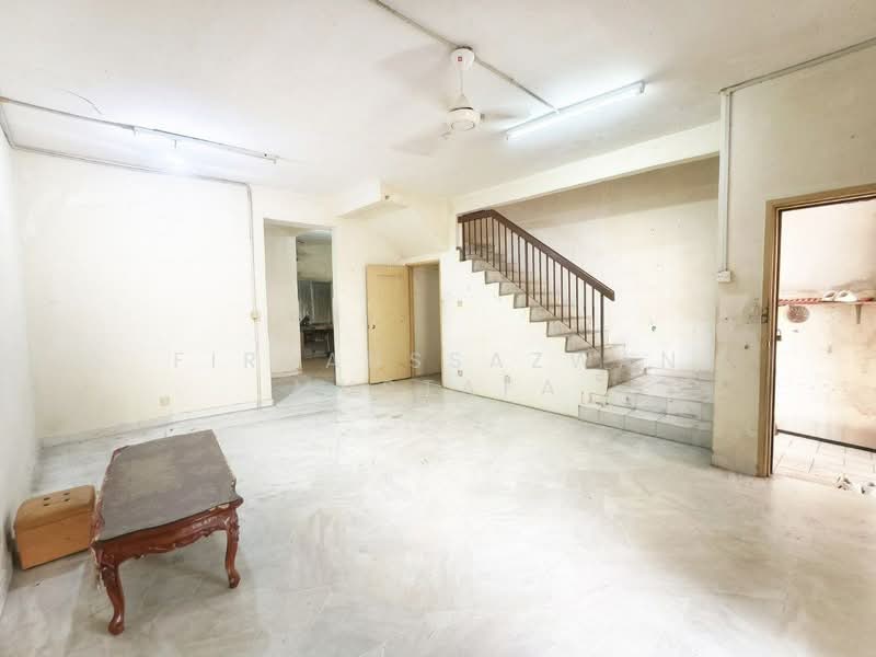 2-storey Terraced House for Sale in Bandar Tasik Puteri (Rawang) - Firdaussazwan Mustafa - Living Room - PropertyGuru.com.my