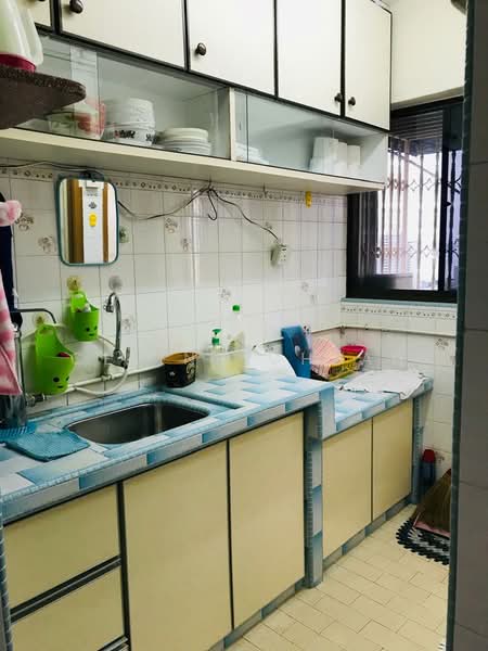 Flat for Sale at Gat Lebuh Macallum - Celine Cheah - Kitchen - PropertyGuru.com.my