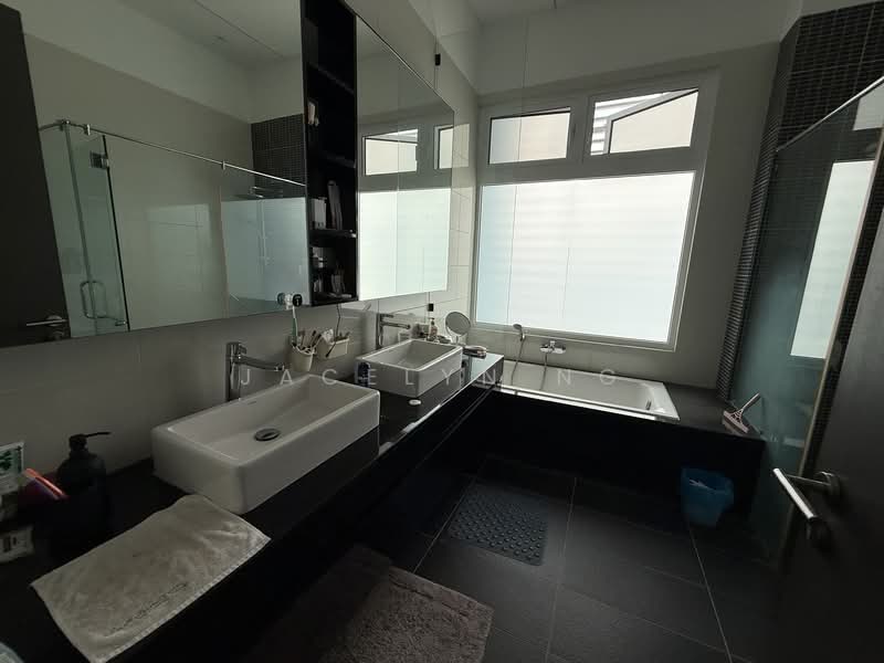 Rumah Berkembar untuk Dijual di Iskandar Puteri (Nusajaya) (Johor) - Jacelyn Ng - Bathroom - PropertyGuru.com.my