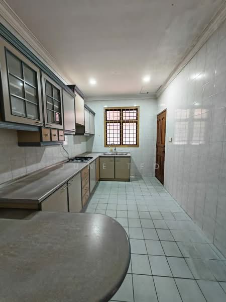 Taman Suria untuk Untuk Disewa - RM 2,500 /bulan, Apr 2026 - Kitchen - PropertyGuru.com.my
