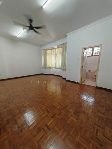 Taman Suria untuk Untuk Disewa - RM 2,500 /bulan, Apr 2026 - Living Room - PropertyGuru.com.my