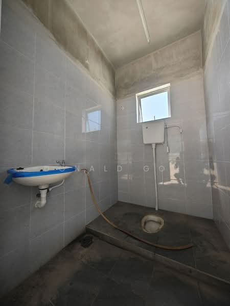 Factory for Rent in Ipoh (Perak) - Donald Goh - Bathroom - PropertyGuru.com.my