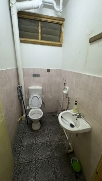 Shop for Rent in Bayan Lepas (Penang) - Lucas Lim - Bathroom - PropertyGuru.com.my