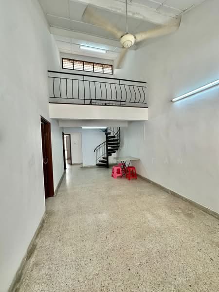 Single Storey Terrace@Jalan Molek 2,Taman Molek untuk Untuk Disewa - RM 2,000 /bulan, Apr 2026 - Interior - PropertyGuru.com.my