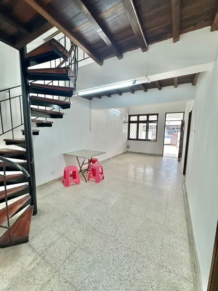Single Storey Terrace@Jalan Molek 2,Taman Molek untuk Untuk Disewa - RM 2,000 /bulan, Apr 2026 - Interior - PropertyGuru.com.my