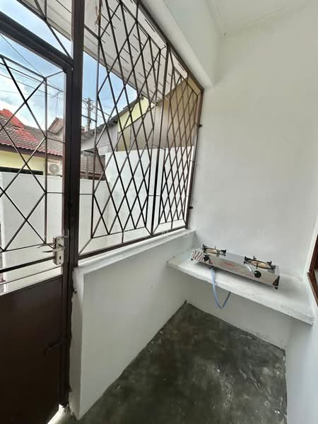 Single Storey Terrace@Jalan Molek 2,Taman Molek untuk Untuk Disewa - RM 2,000 /bulan, Apr 2026 - PropertyGuru.com.my