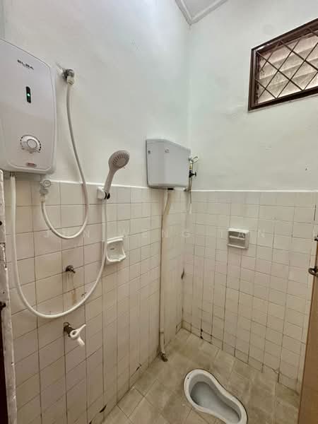 Single Storey Terrace@Jalan Molek 2,Taman Molek untuk Untuk Disewa - RM 2,000 /bulan, Apr 2026 - PropertyGuru.com.my