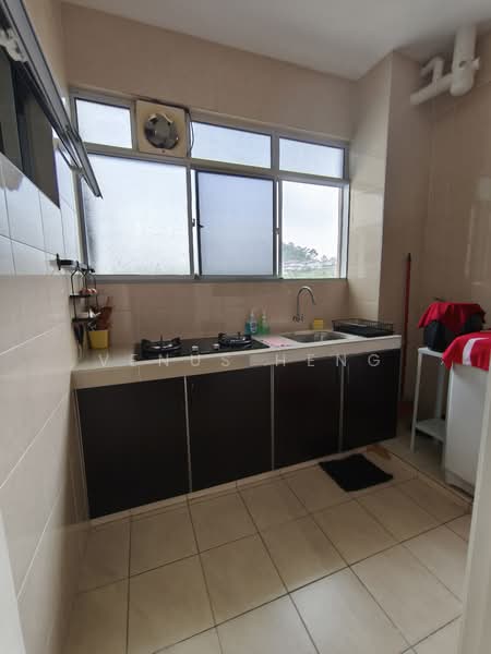 Condominium for Sale at Aseana Puteri - Venus Heng - Kitchen - PropertyGuru.com.my