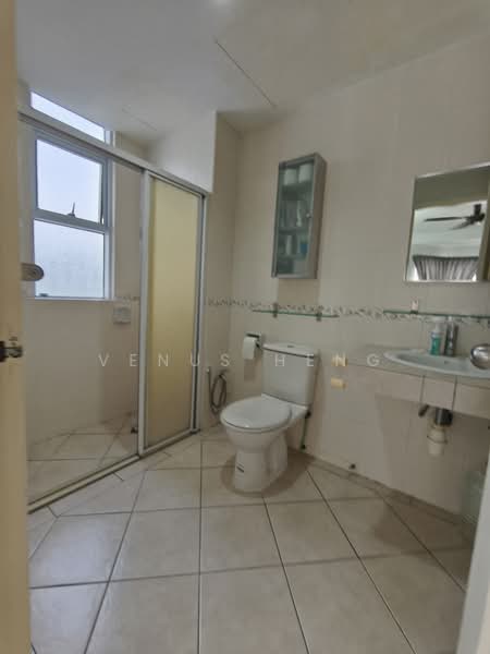 Condominium for Sale at Aseana Puteri - Venus Heng - Bathroom - PropertyGuru.com.my