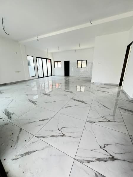 Alma Residence untuk Untuk Dijual - RM 1,100,000, Apr 2026 - Living Room - PropertyGuru.com.my