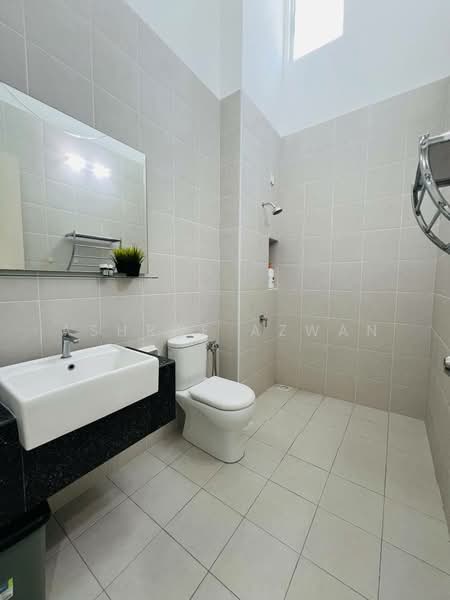 2-storey Terraced House for Sale in Semenyih (Selangor) - Ashraf Azwan - Bathroom - PropertyGuru.com.my