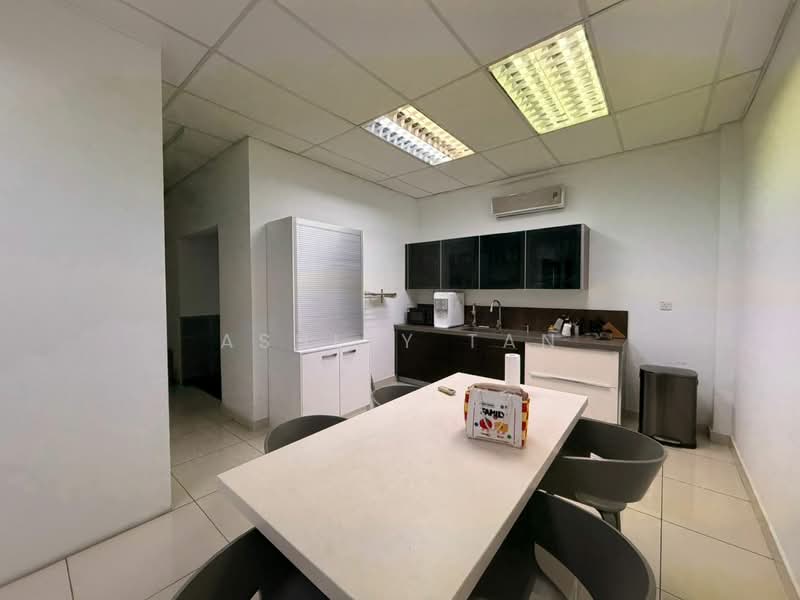 Factory for Sale in Taman IKS Bukit Minyak (Bukit Mertajam) - Ashley Tan - Kitchen - PropertyGuru.com.my