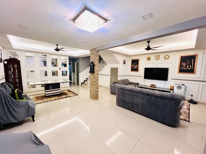 2-storey Terraced House for Sale in Bandar Baru Bangi (Selangor) - Azman Ahmad - Living Room - PropertyGuru.com.my