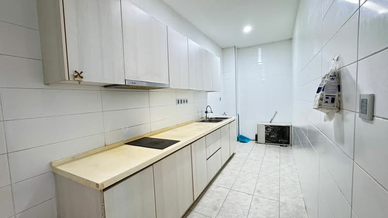 Paragon Suites @ CIQ untuk Untuk Disewa - RM 3,000 /bulan, Apr 2026 - Kitchen - PropertyGuru.com.my