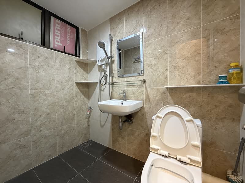 Menara Greenview untuk Untuk Disewa - RM 1,400 /bulan, Apr 2026 - Bathroom - PropertyGuru.com.my