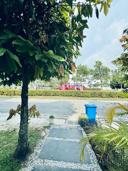 Semi-Detached House for Sale in Shah Alam (Selangor) - Agnes Chee - Exterior - PropertyGuru.com.my