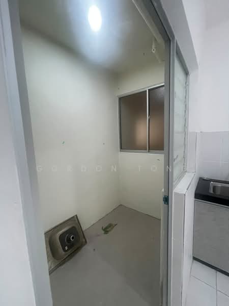 Condominium for Rent at Residensi Sateria - Gordon Tong - Interior - PropertyGuru.com.my