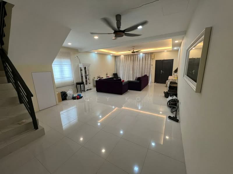 Bandar Nusa Rhu untuk Untuk Dijual - RM 688,000, Apr 2026 - Living Room - PropertyGuru.com.my