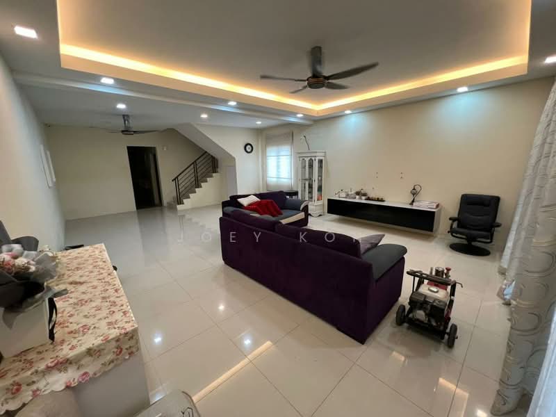 Bandar Nusa Rhu untuk Untuk Dijual - RM 688,000, Apr 2026 - Living Room - PropertyGuru.com.my