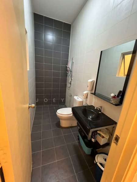 Bandar Nusa Rhu untuk Untuk Dijual - RM 688,000, Apr 2026 - Bathroom - PropertyGuru.com.my