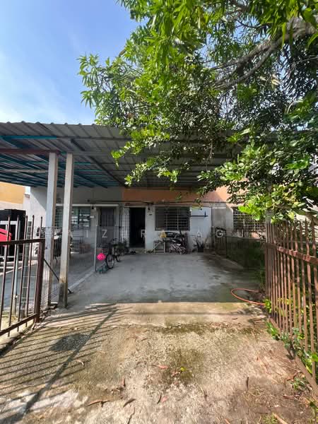 2-storey Terraced House for Sale in Taman Tasik Semenyih (Semenyih) - Baizura Agus - Exterior - PropertyGuru.com.my
