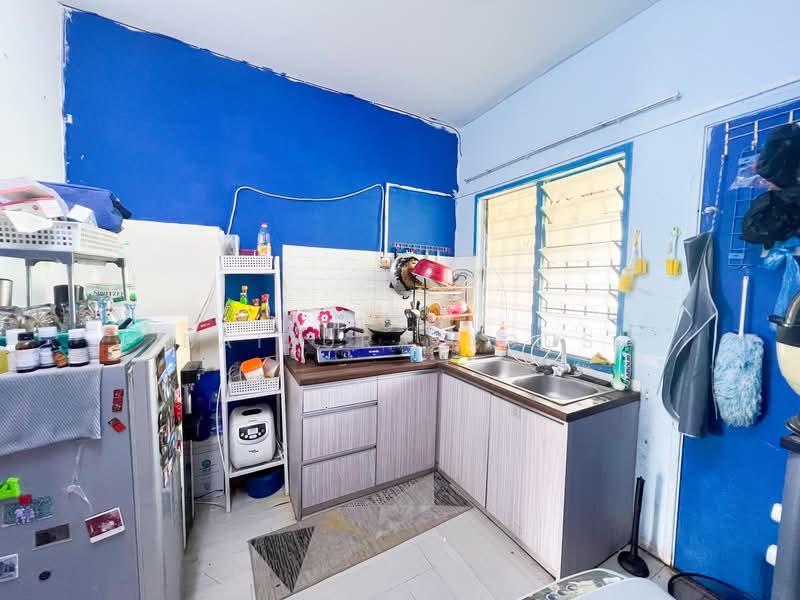 2-storey Terraced House for Sale in Taman Tasik Semenyih (Semenyih) - Baizura Agus - Kitchen - PropertyGuru.com.my