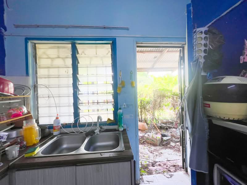 2-storey Terraced House for Sale in Taman Tasik Semenyih (Semenyih) - Baizura Agus - Kitchen - PropertyGuru.com.my