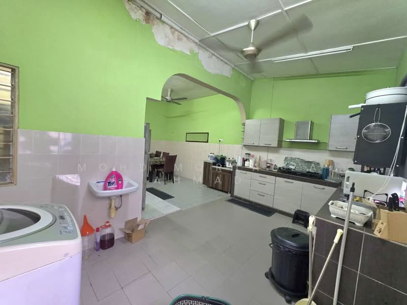 2-storey Terraced House for Sale in Taman Sinaran (Balakong) - Mohd Mortadza Ahmad - Kitchen - PropertyGuru.com.my